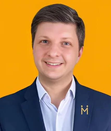 Prof. Douglas De Matteu, autor do artigo